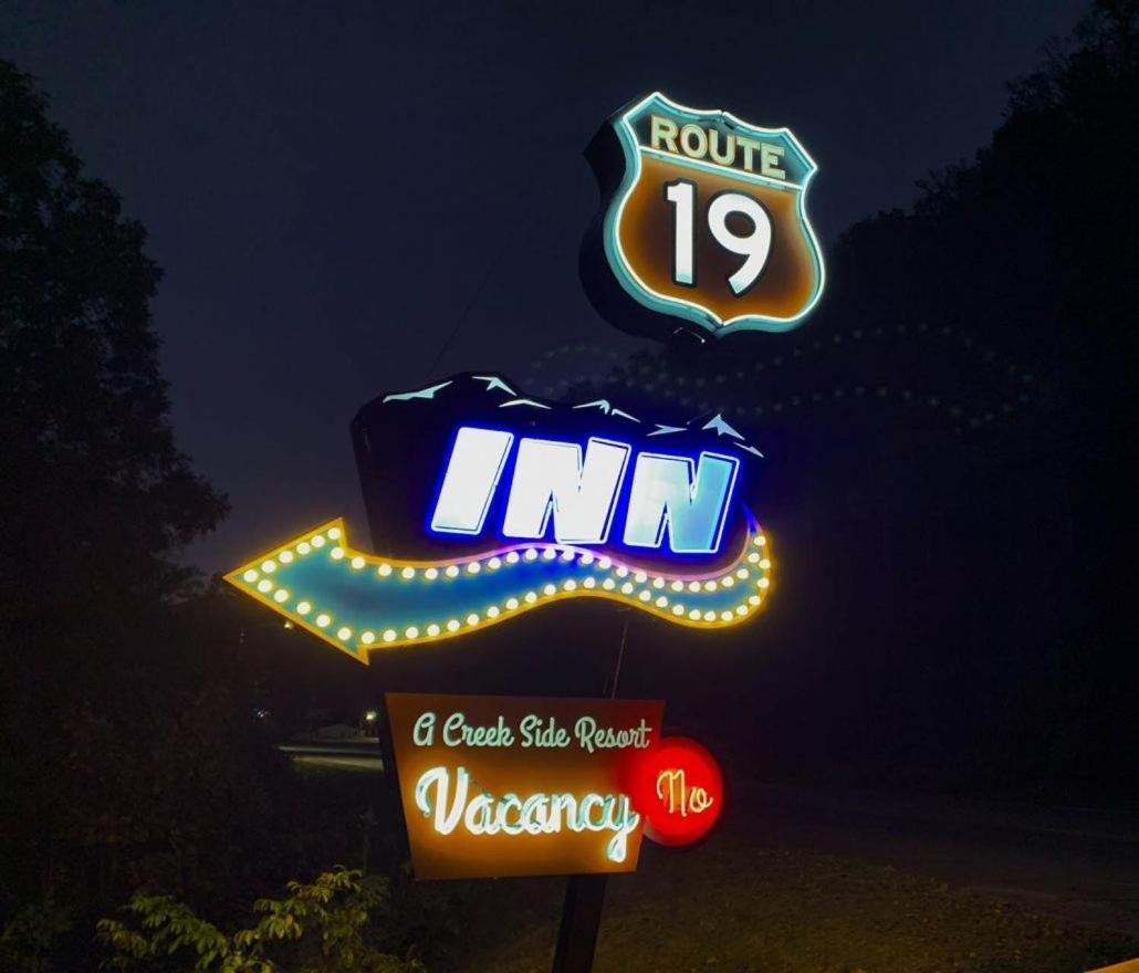 מגי ואלי Route 19 Inn מראה חיצוני תמונה